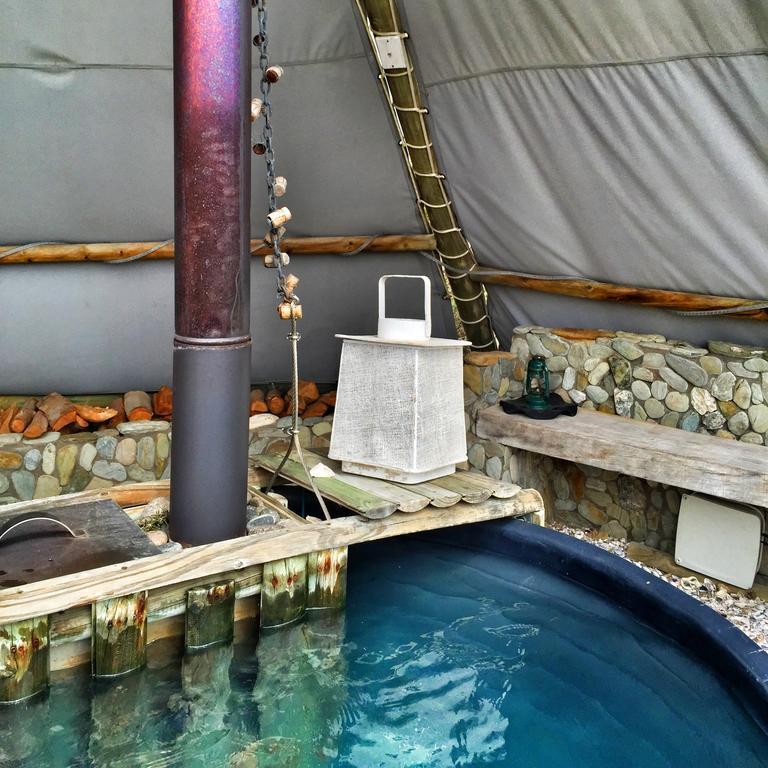 Farr Out Guest House Патерностер Екстериор снимка