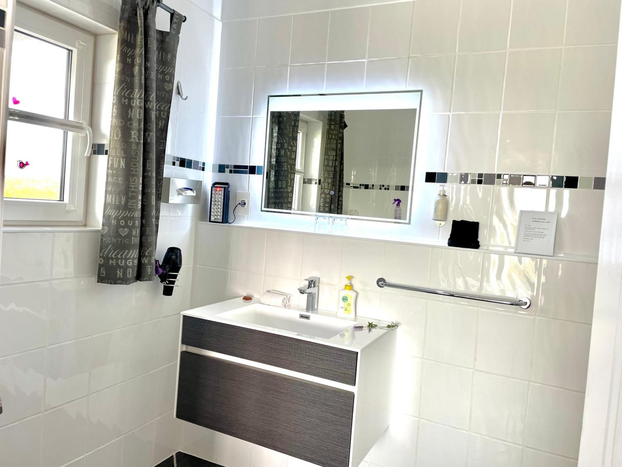 Farr Out Guest House Патерностер Екстериор снимка