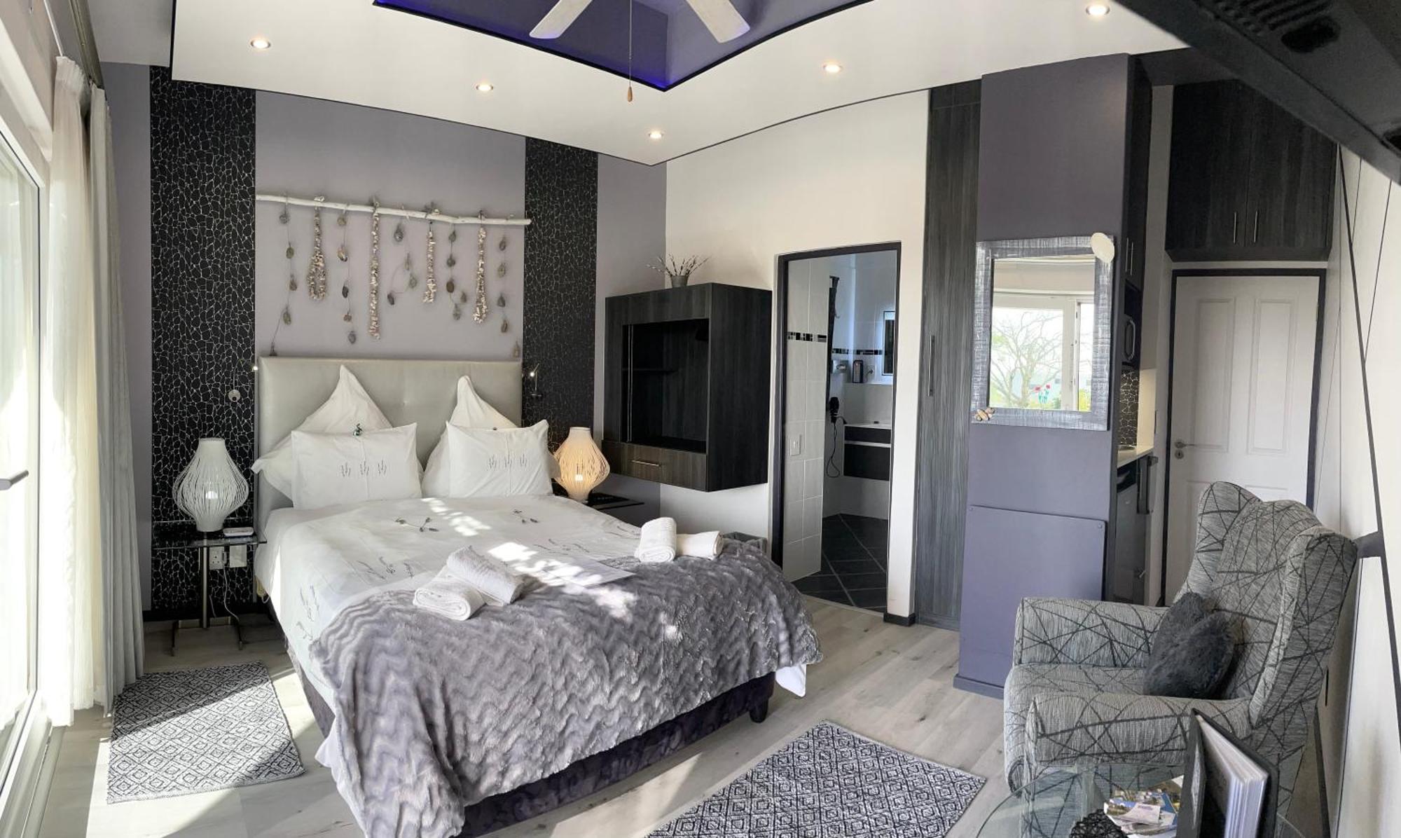 Farr Out Guest House Патерностер Екстериор снимка