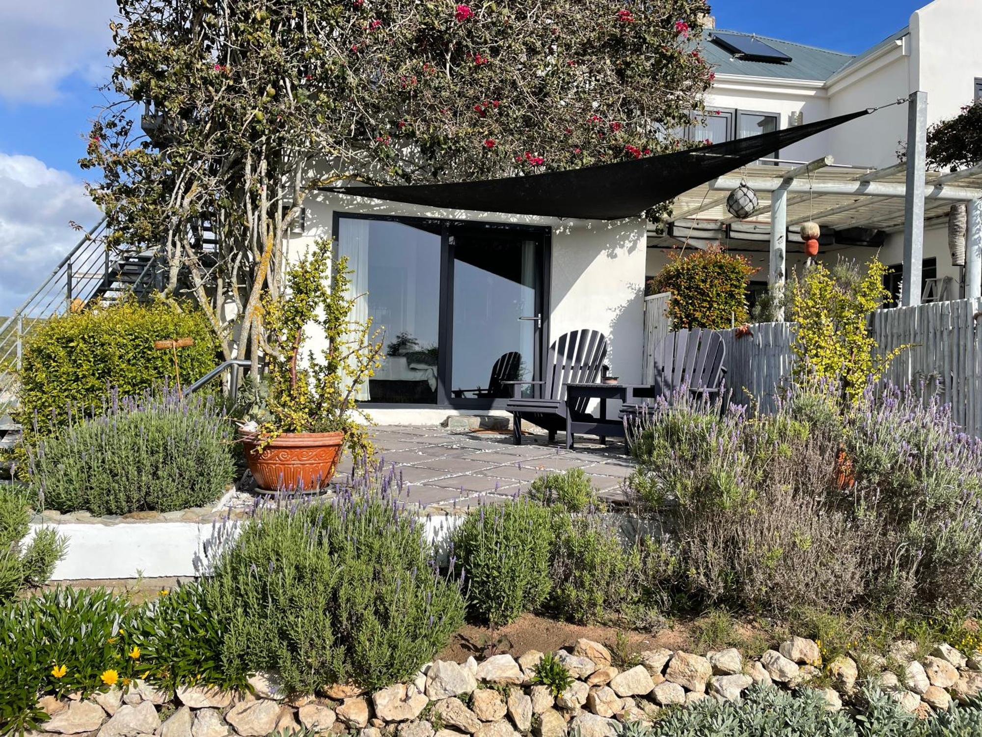 Farr Out Guest House Патерностер Екстериор снимка